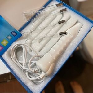 CLOSET CLEAR OUT! Anti aging high frequency wand